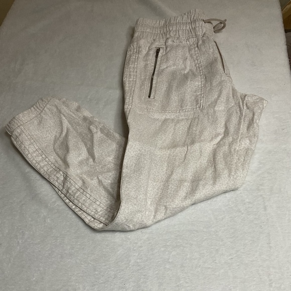 Athleta Gray Joggers with Elastic Waistband - Picture 14 of 14